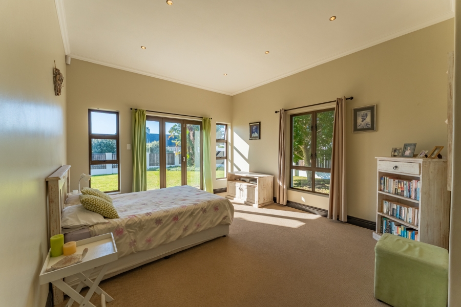 To Let 4 Bedroom Property for Rent in St Francis Links Eastern Cape